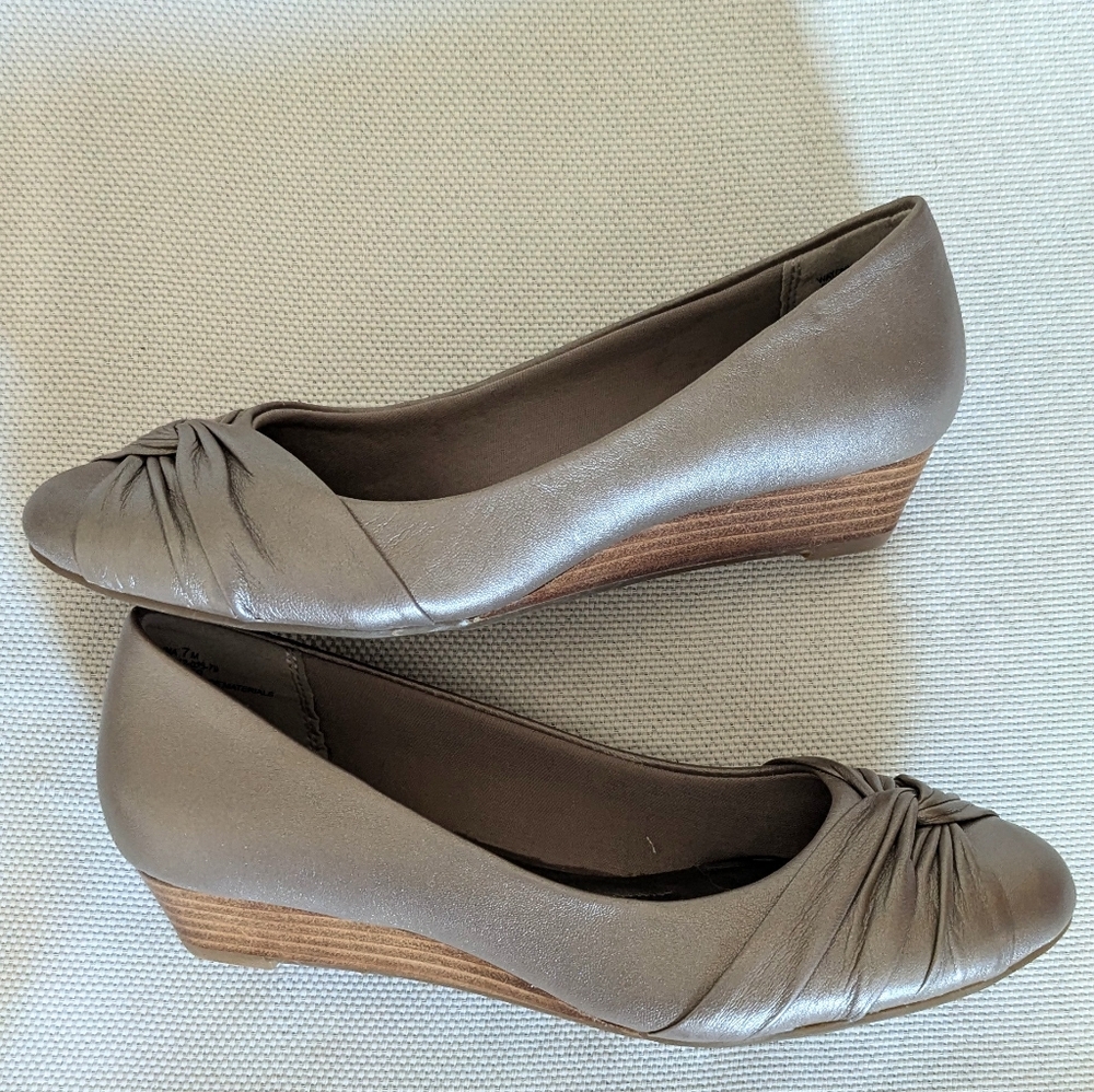 🆕(NIB)Andrew Geller Watonna Wedges - Picture 7 of 11